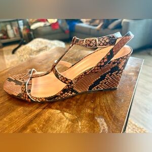 Adorable animal print JCrew strapped sandals SZ 7